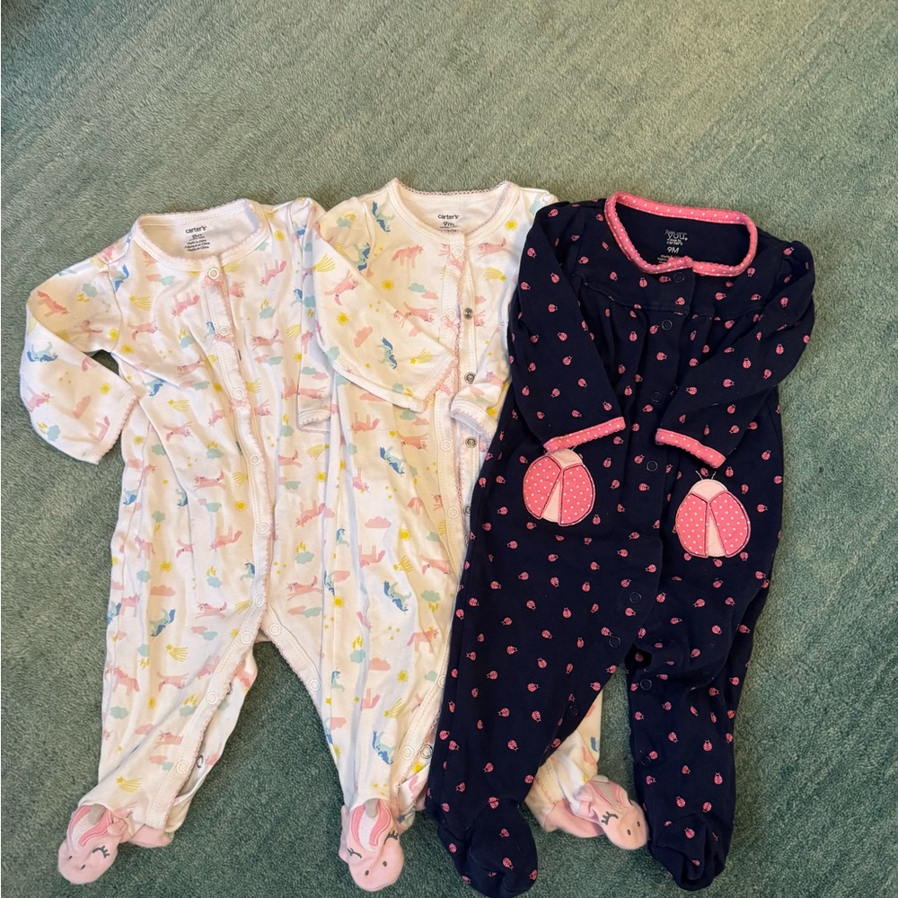 Carters 9 month Pajama Set